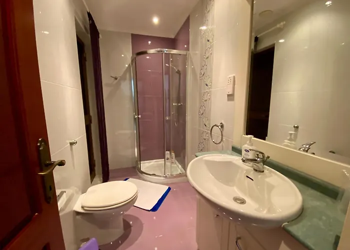 Spacious 4-bedroom Mosta