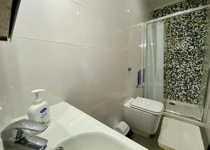 Spacious 4-bedroom Daire Mosta